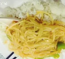 Stir-fried Green Pepper and Potato Noodles with Rice