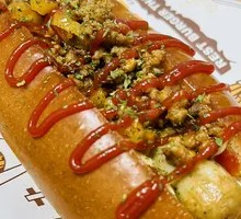 Spicy Meat Sauce Hot Dog