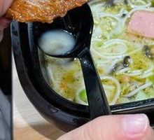 Crossing-the-bridge Rice Noodles
