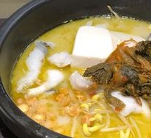 Old Jar Sichuan-Style Fish with Pickled Vegetables