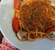 Tomato and Clam Noodles