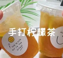 Hand-Pressed Lemon Green