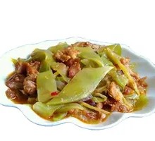 Sautéed Pork with Lettuce