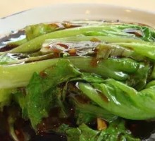 Stir-Fried Lettuce with Oyster Sauce