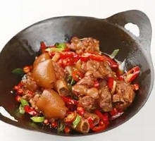 Spicy Pot Pork Trotter