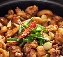 Golden Chicken Pot