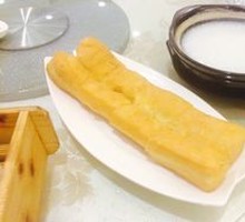 Congee and Fried Dough Sticks