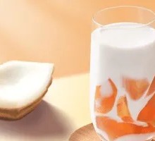 Thick Coconut Milk with White Jade
