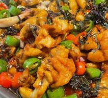Green Pepper and Perilla Frog Legs