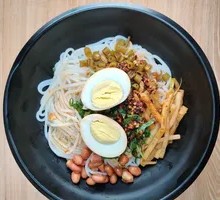 Braised Egg and Noodles