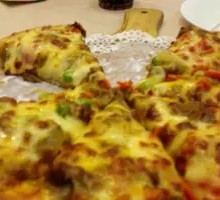 五香牛肉披萨