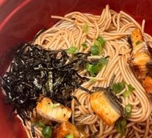 鳗鱼拌面