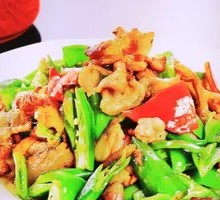 尖椒肉片煲仔饭