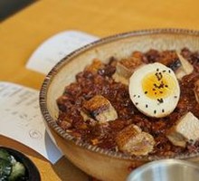 鹅肝卤肉饭