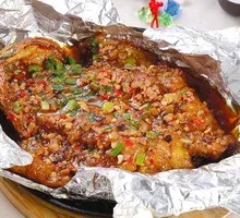 碳烤鲈鱼