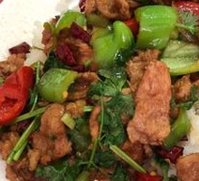 香辣牛肉盖饭