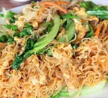 鸭胗炒米粉