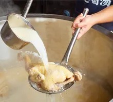 现熬鸡汤