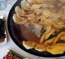 大锅炖黑鱼