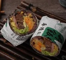 牛排饭团