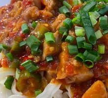 双椒炒鸡拌面