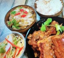 Pork Rib Hot Pot