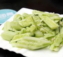 Peanut Sauce Cucumber