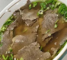 Meat-loaded Beef Noodles