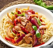 洋葱牛肉盖面