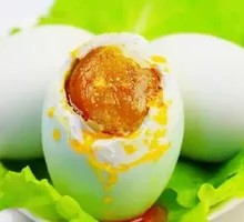Spicy Oil Duck Egg