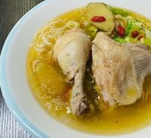 Sesame Oil Chicken Noodles