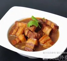 红烧肉米饭