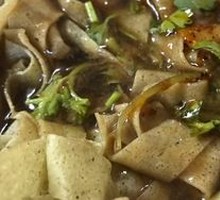 Fried Rice Noodles with Crispy Tofu