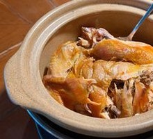 Grandmother's Tea-Scented Chicken