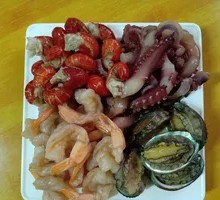 Mixed Salad with Drizzling Sauce