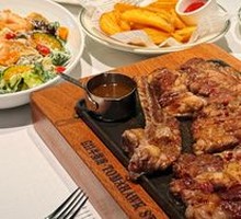 Signature Australian Short-Handle Tomahawk Steak
