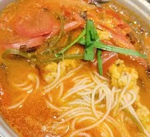 Tomato Luncheon Meat Rice Noodles