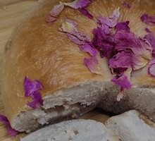 Rose Cheese Bagel