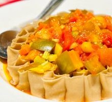 Five-Tomato Sauce over Buckwheat Noodles