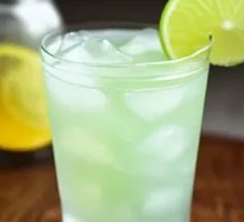 Golden Gin Tonic