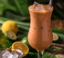 Vietnamese Iced Tea with Milk
