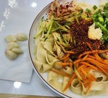 Oil-Poured Noodles