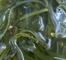 Thin seaweed strips