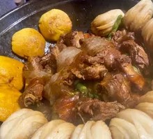 Stewed Pork Ribs in Iron Pot