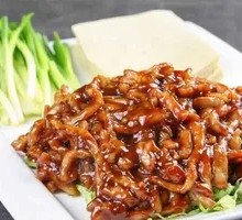 Beijing-style Shredded Pork in Soy Sauce