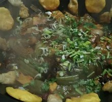 铁锅炖清jang鱼