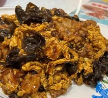 Sour Stir-Fried Egg with Wood Ear Mushrooms