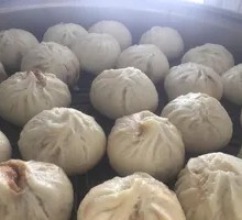 辣白菜肉包