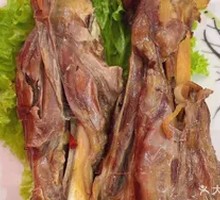 熏羊小腿