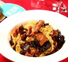 Sour Stir-Fried Egg with Wood Ear Mushrooms